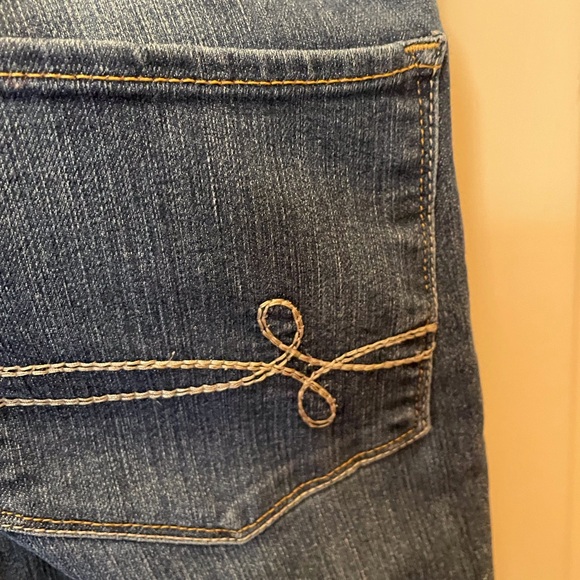 Denizen from Levi’s women’s jeans - Picture 5 of 13